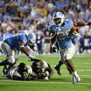 College Football Expert Picks For UCLA Vs. Oregon, Ohio State Vs. Iowa