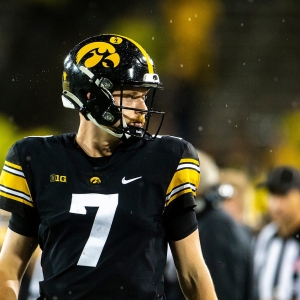 Iowa Football: Hawkeyes' win total among best bets in college football