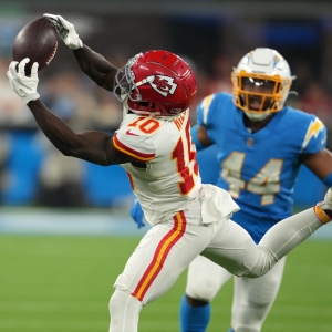 KC Chiefs Game Sunday: Chiefs vs Steelers odds and prediction for NFL Week 16  game