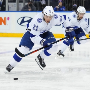 Maple Leafs vs Lightning Picks, Predictions, and Odds Tonight - NHL