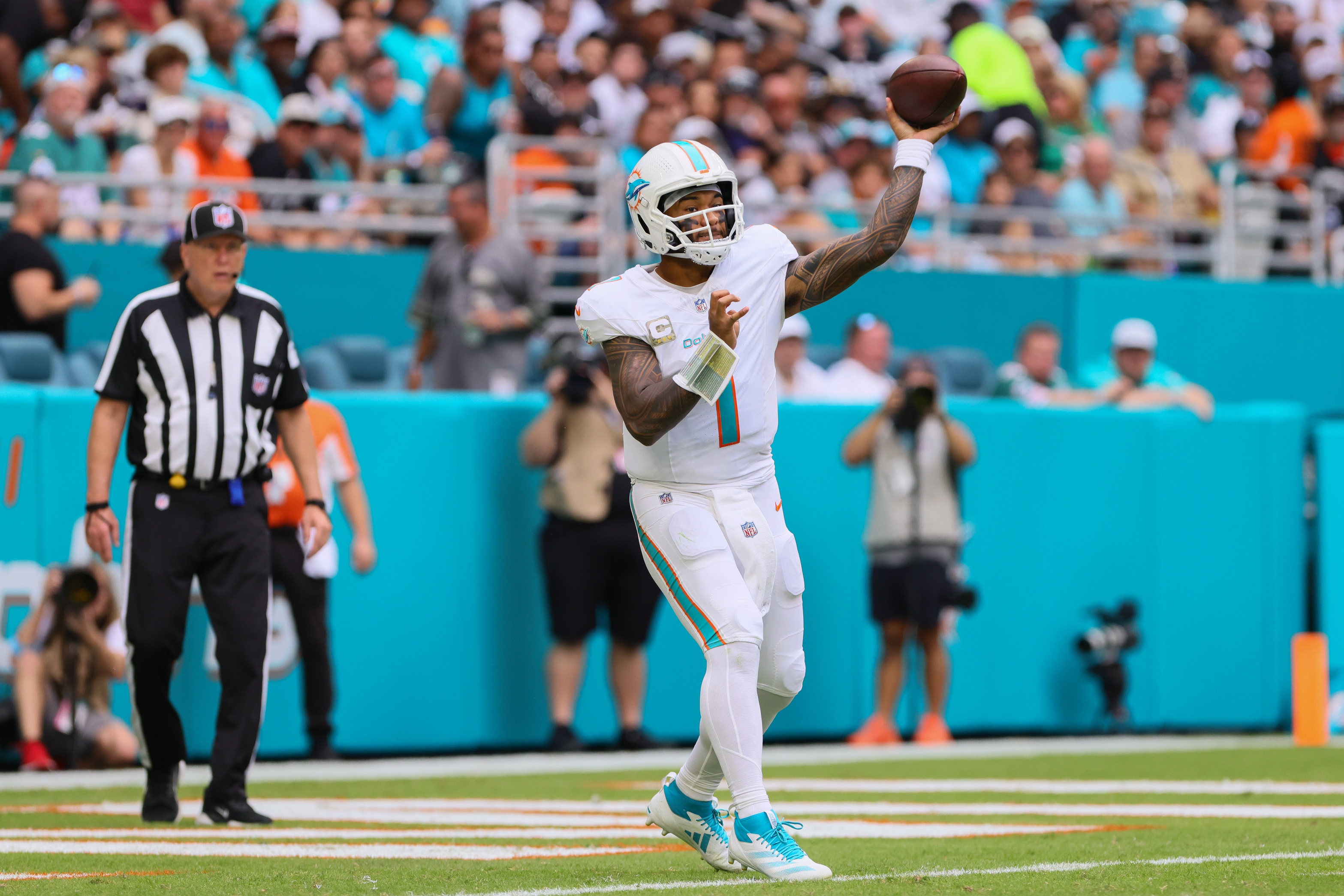 Best NFL teaser bets Week 12 Tua Tagovailoa Miami Dolphins