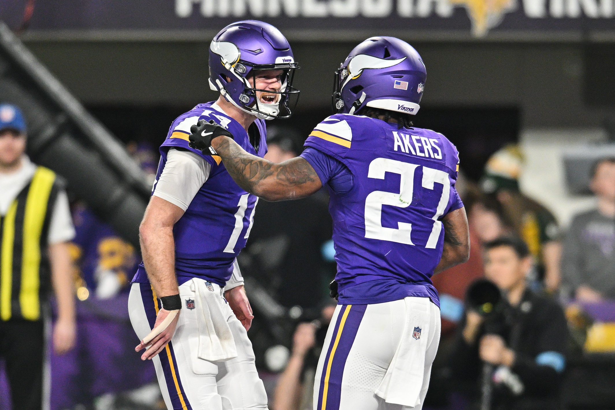 Best NFL teaser bets Week 18 Sam Darnold Minnesota Vikings