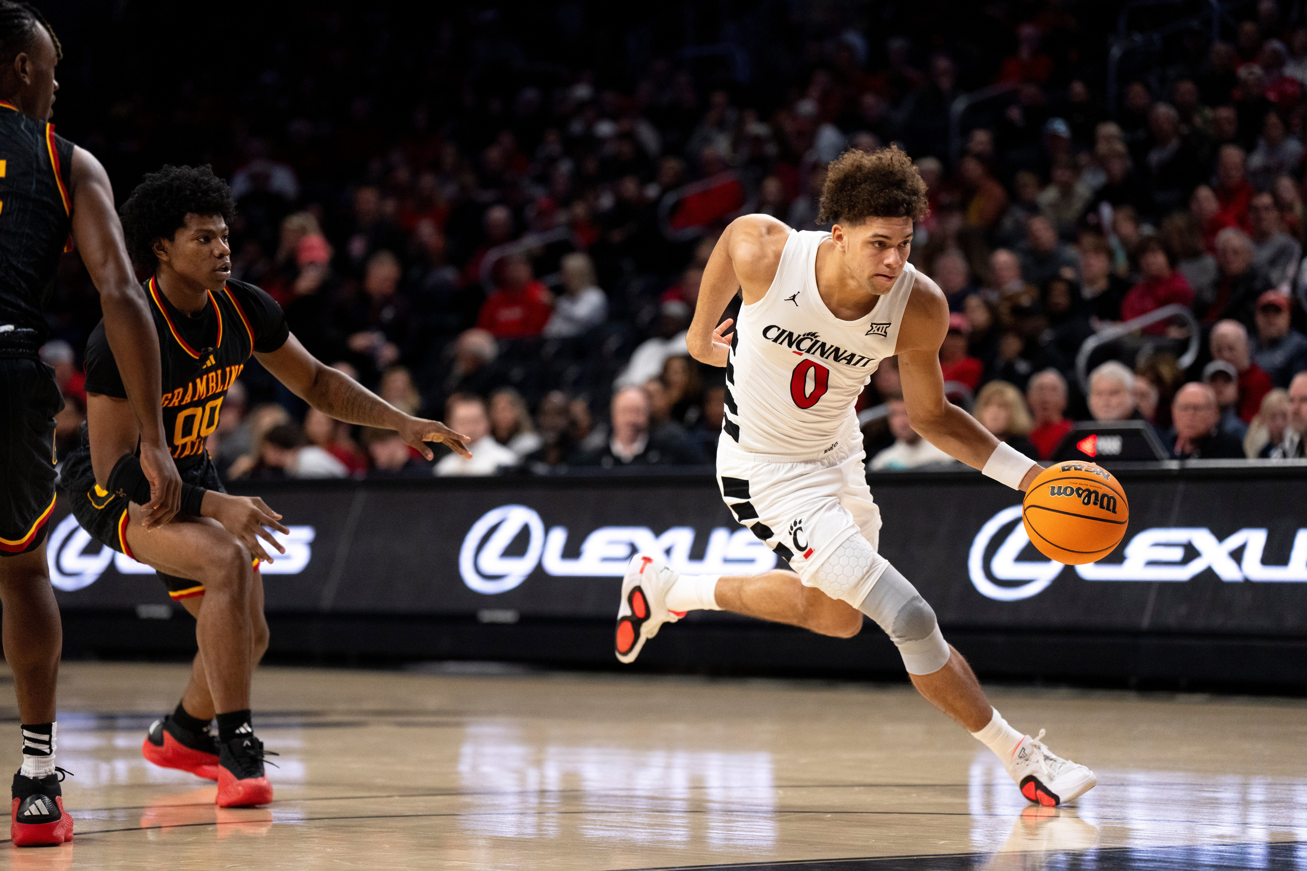 college basketball picks Dan Skillings Cincinnati Bearcats predictions best bet odds