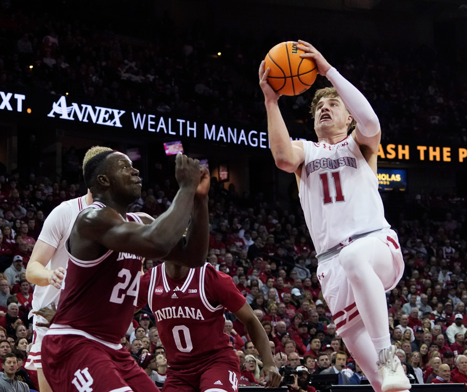 college basketball picks Max Klesmit Wisconsin Badgers predictions best bet odds