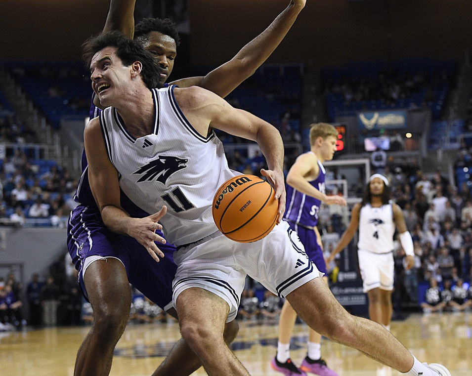 college basketball picks Nick Davidson Nevada Wolf Pack predictions best bet odds