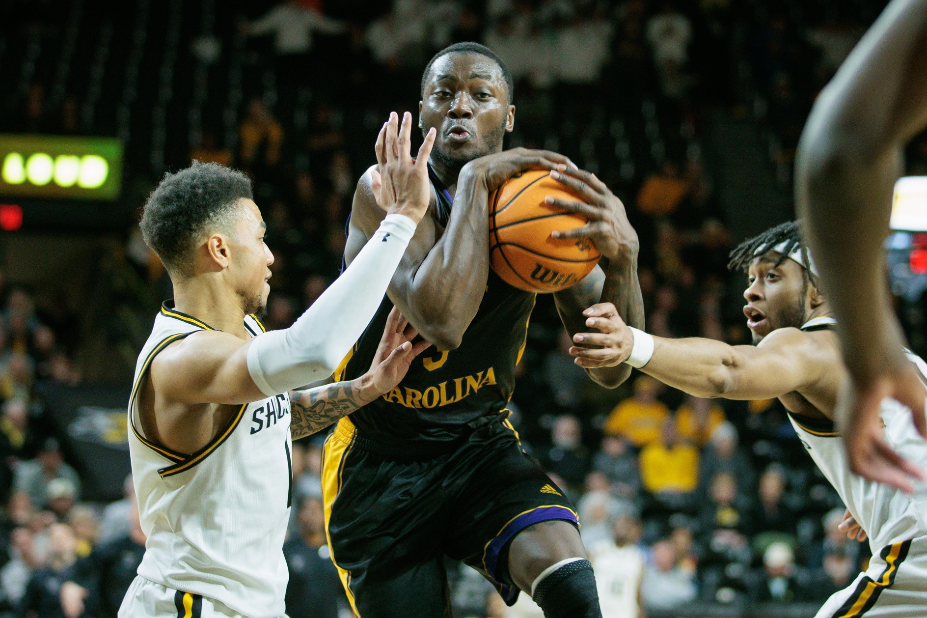 college basketball picks RJ Felton East Carolina Pirates predictions best bet odds