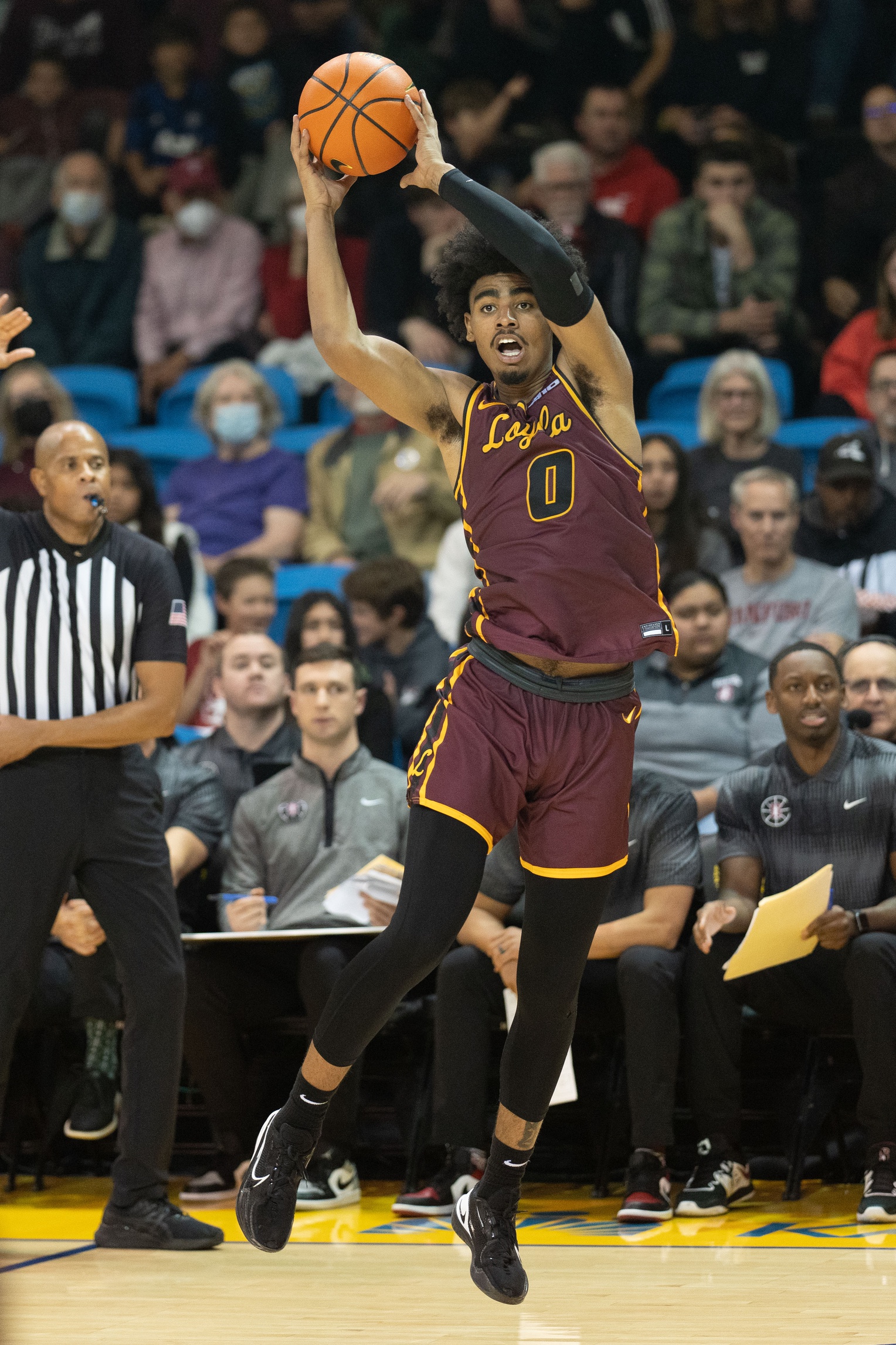 college basketball picks Saint Thomas Loyola Ramblers predictions best bet odds