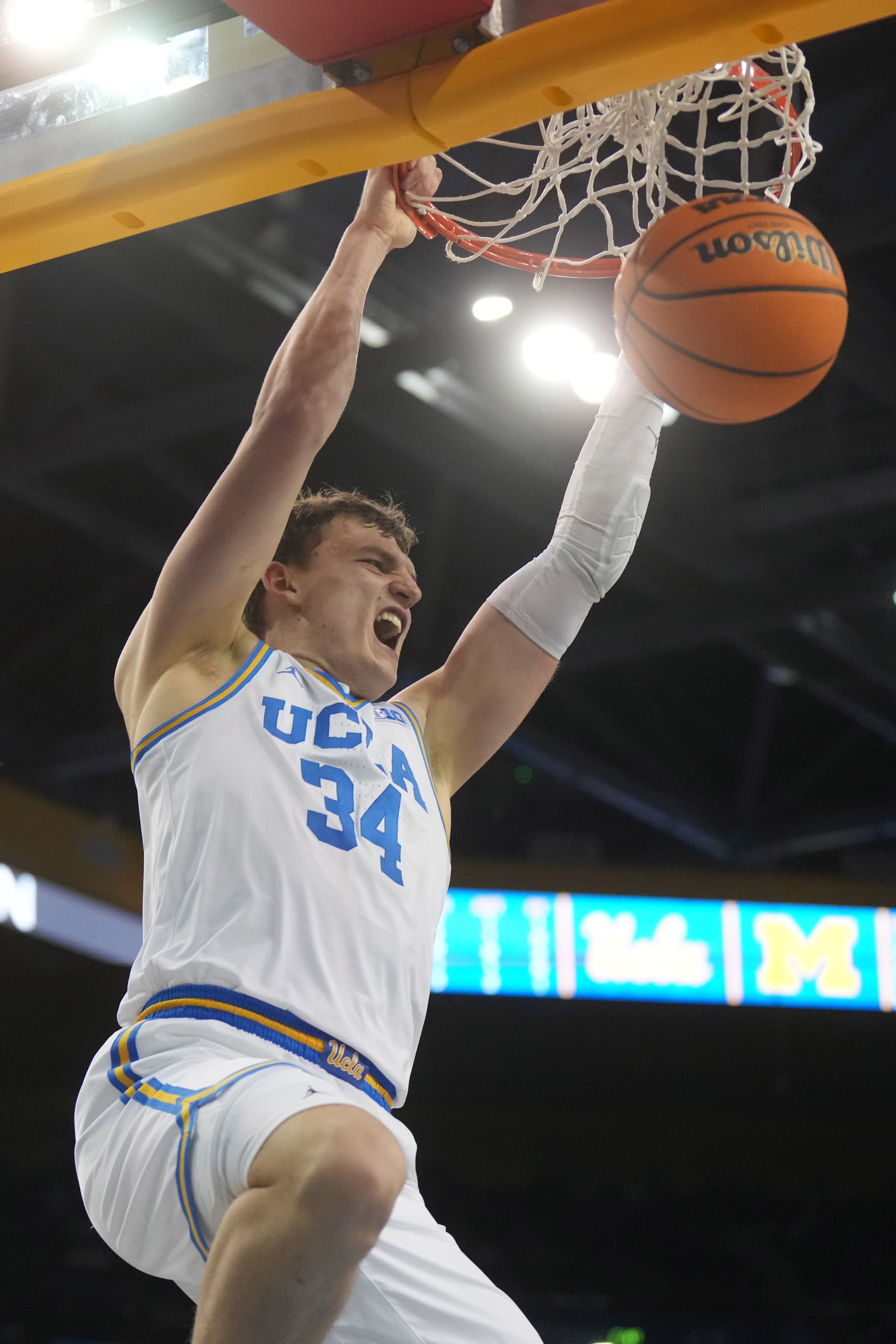 college basketball picks Tyler Bilodeau UCLA Bruins predictions best bet odds