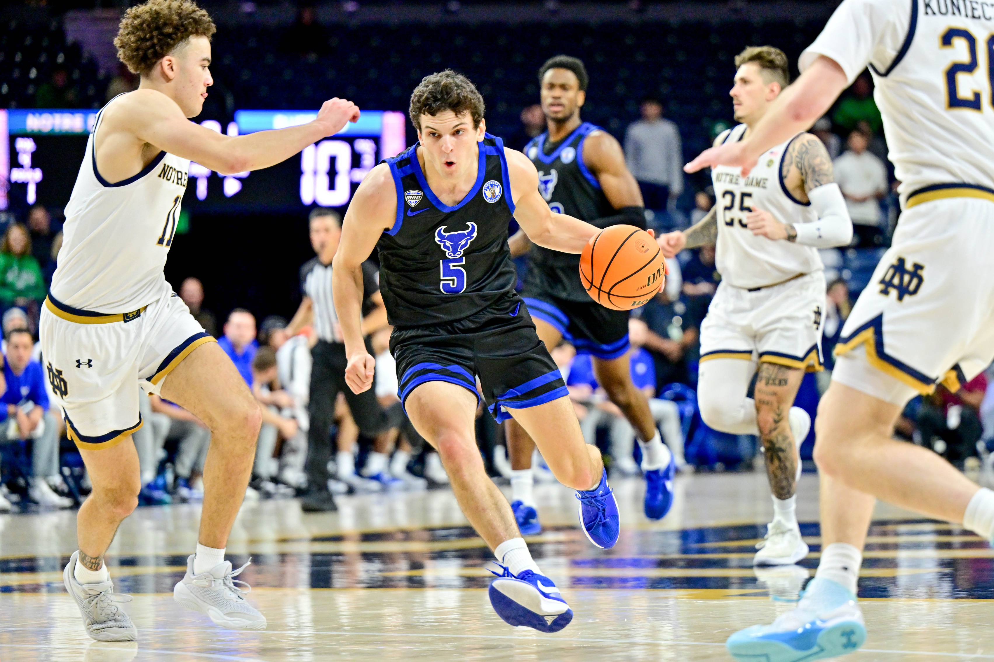 college basketball picks Tyson Dunn Buffalo Bulls predictions best bet odds