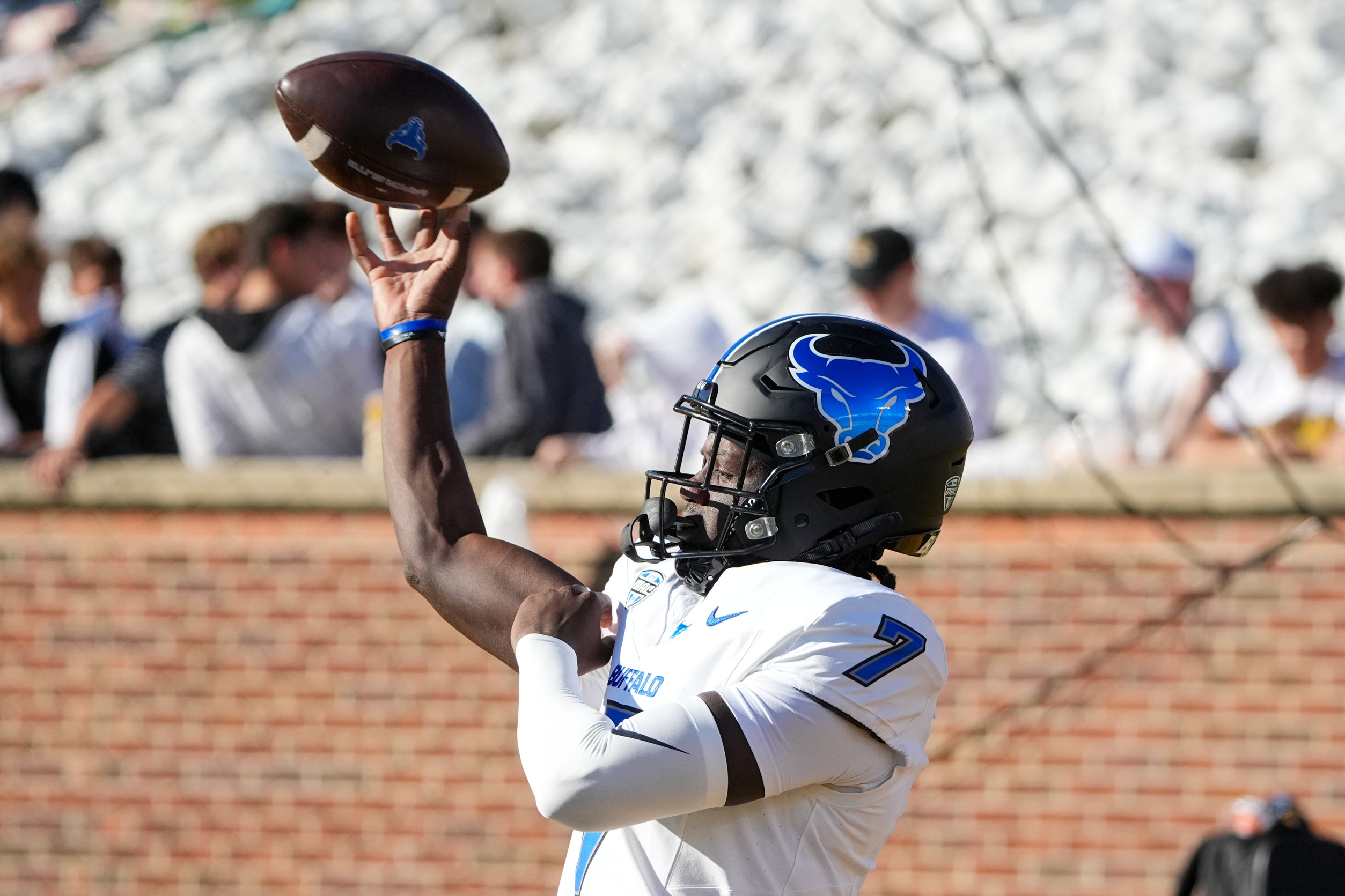 college football picks C.J. Ogbonna Buffalo Bulls predictions best bet odds