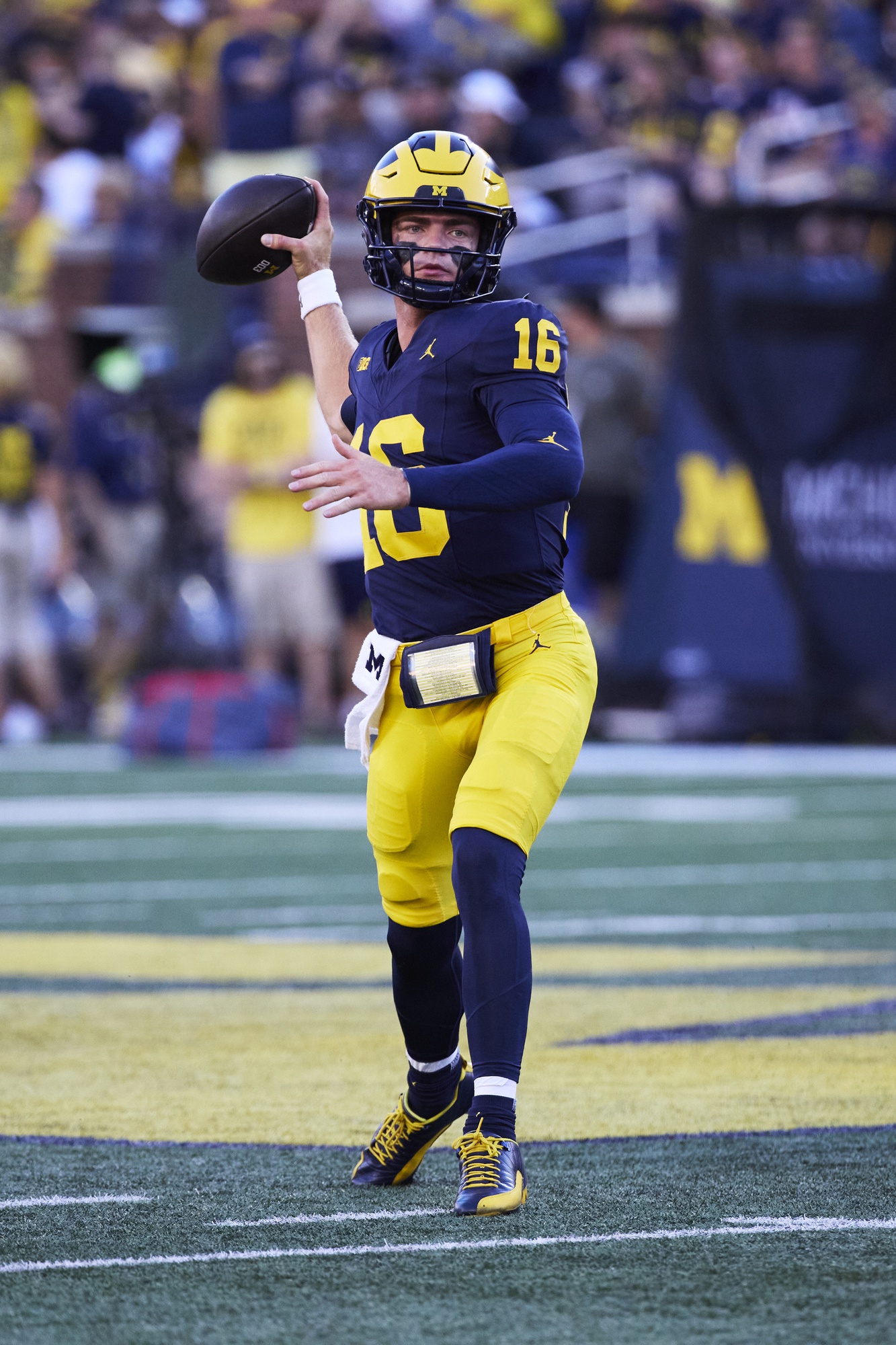 college football picks Davis Warren Michigan Wolverines predictions best bet odds