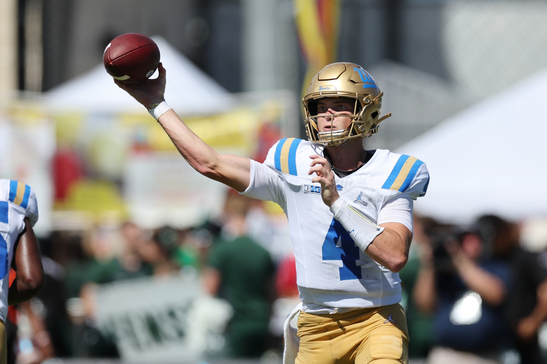 Oregon Ducks vs UCLA Bruins Prediction, 9/28/2024 College Football Picks, Best Bets  & Odds