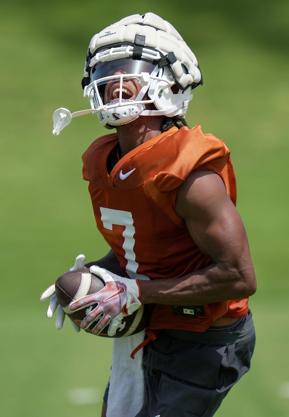 college football picks Isaiah Bond Texas Longhorns predictions best bet odds