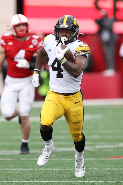 college football picks Leshon Williams Iowa Hawkeyes predictions best bet odds