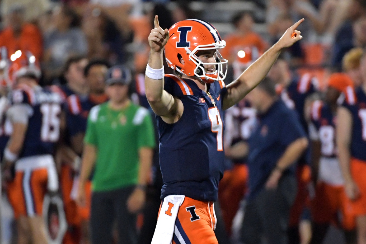 college football picks Luke Altmyer Illinois Fighting Illini predictions best bet odds