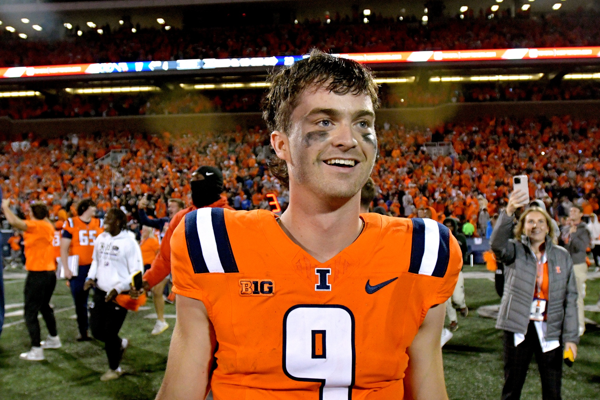 college football picks Luke Altmyer Illinois Fighting Illini predictions best bet odds