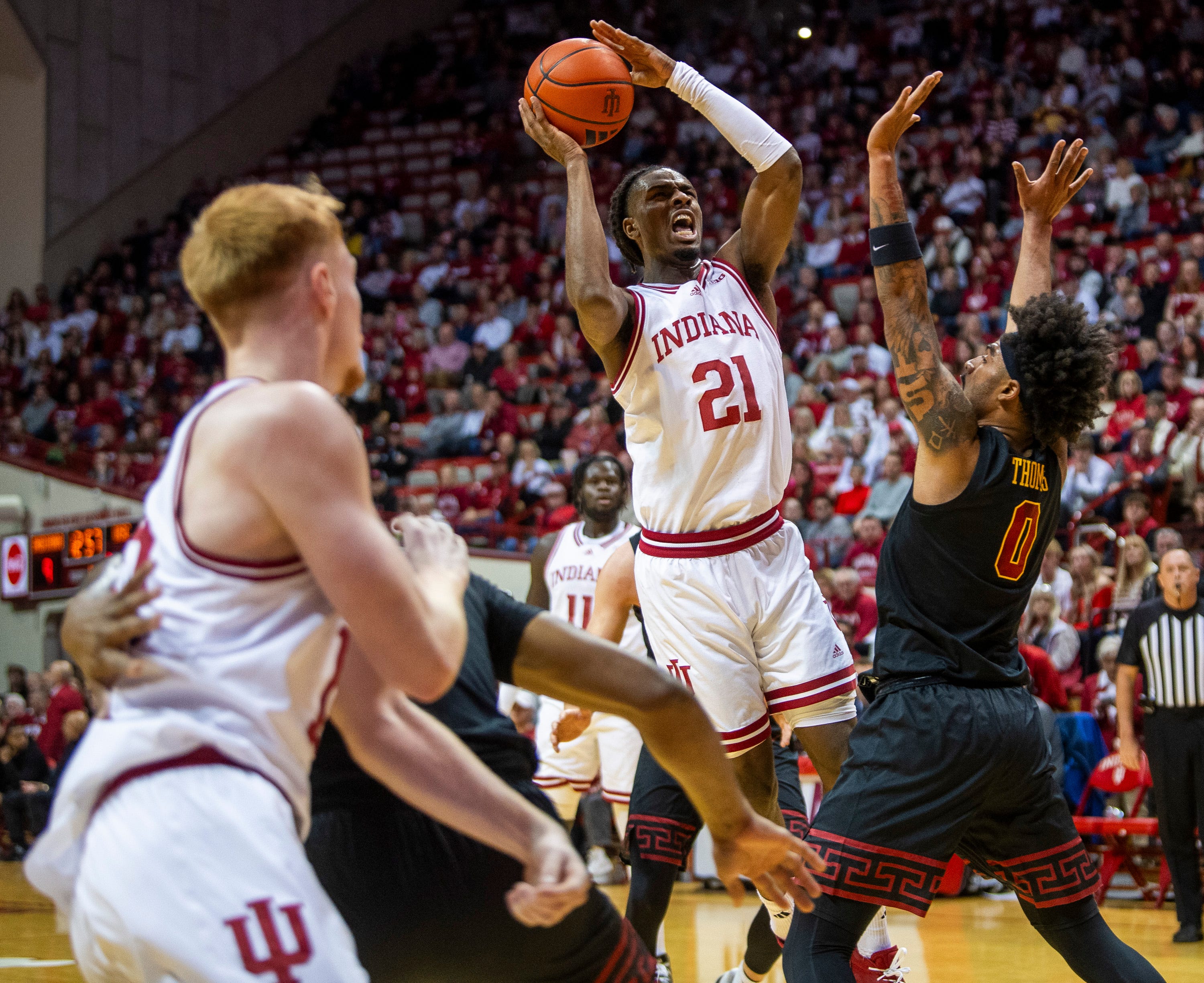 Expert college basketball handicapping roundup Mackenzie Mgbako Indiana Hoosiers