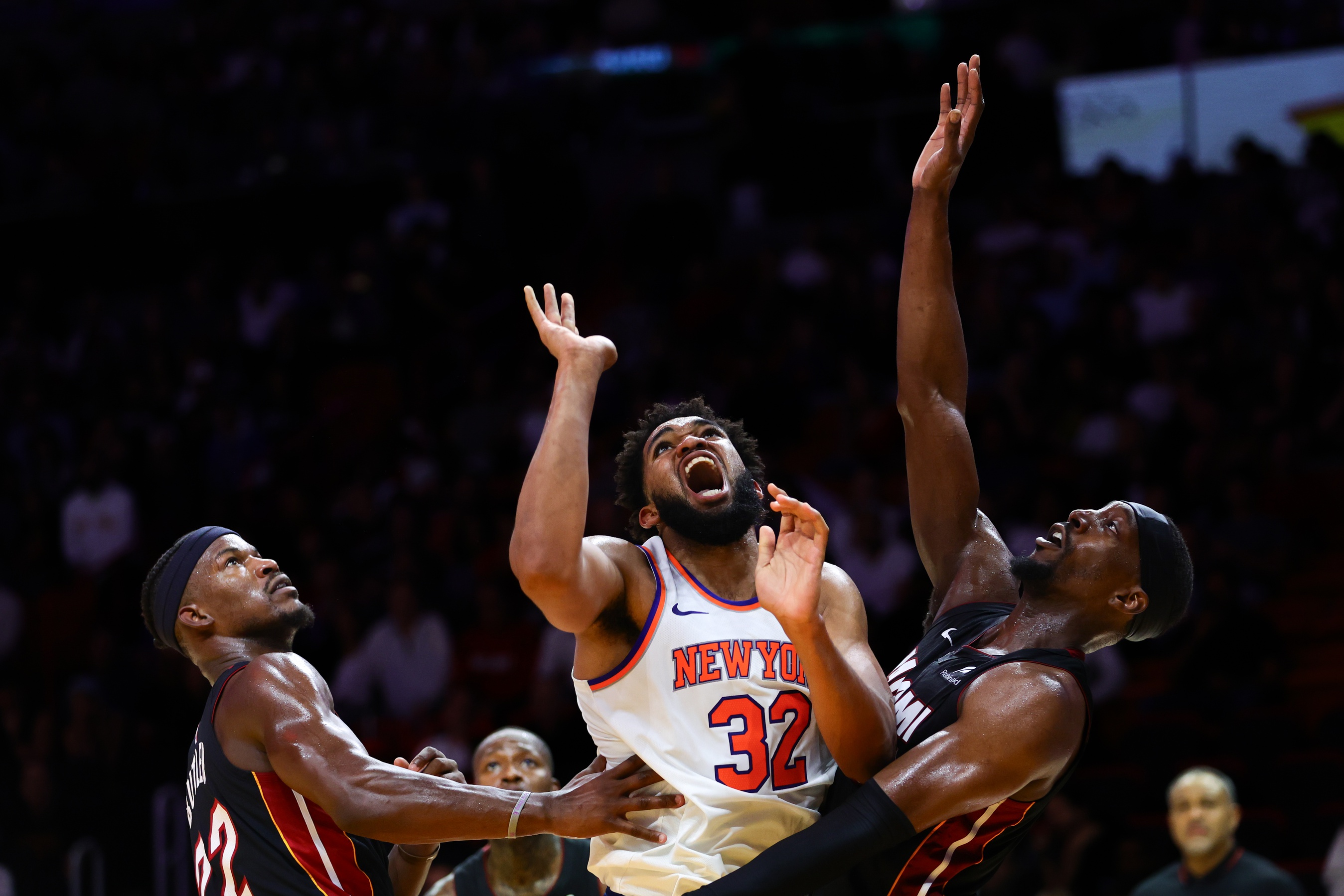 Free NBA picks New York Knicks season long handicapping Karl-Anthony Towns 