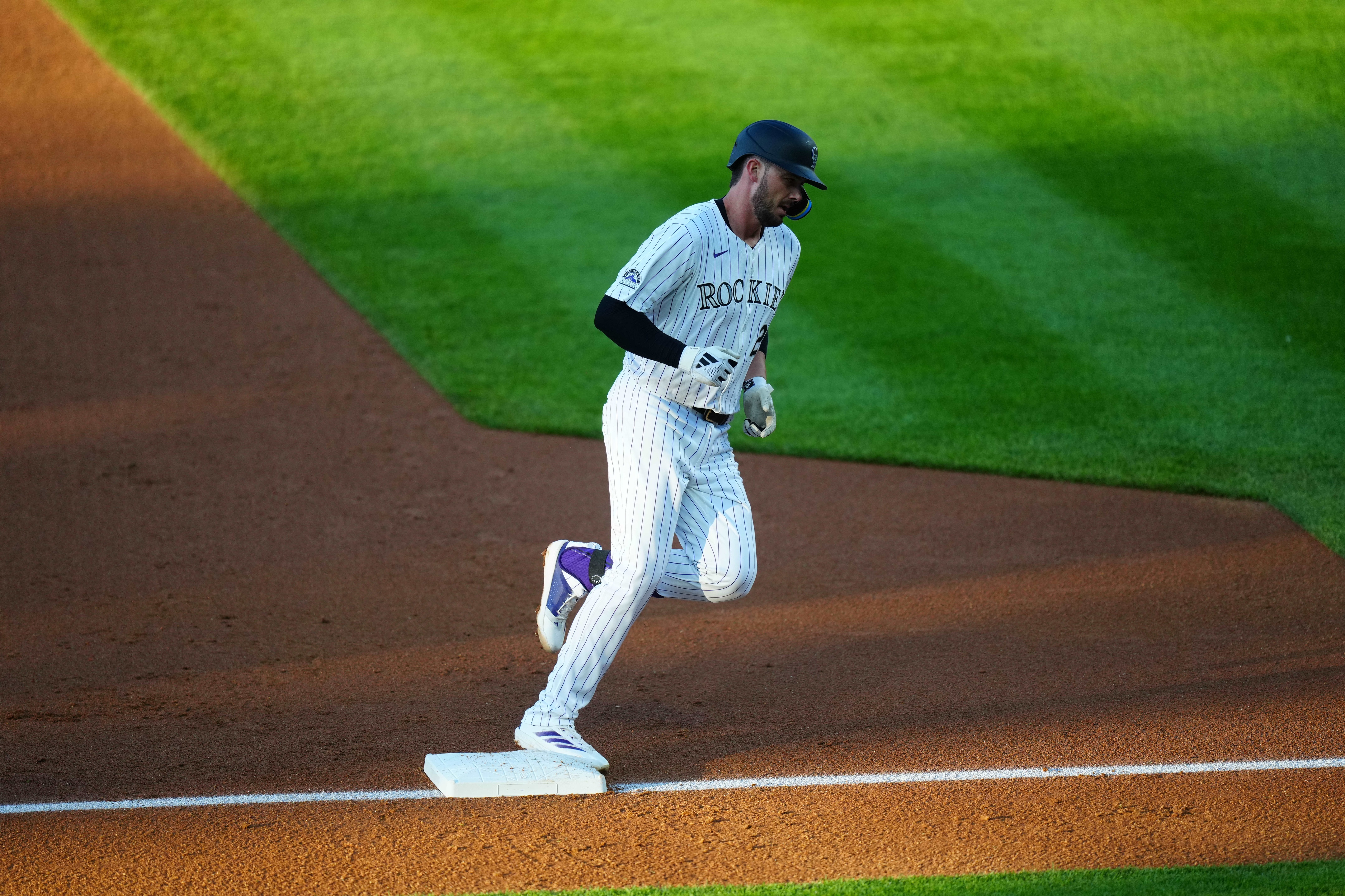 mlb picks Kris Bryant Colorado Rockies predictions best bet odds