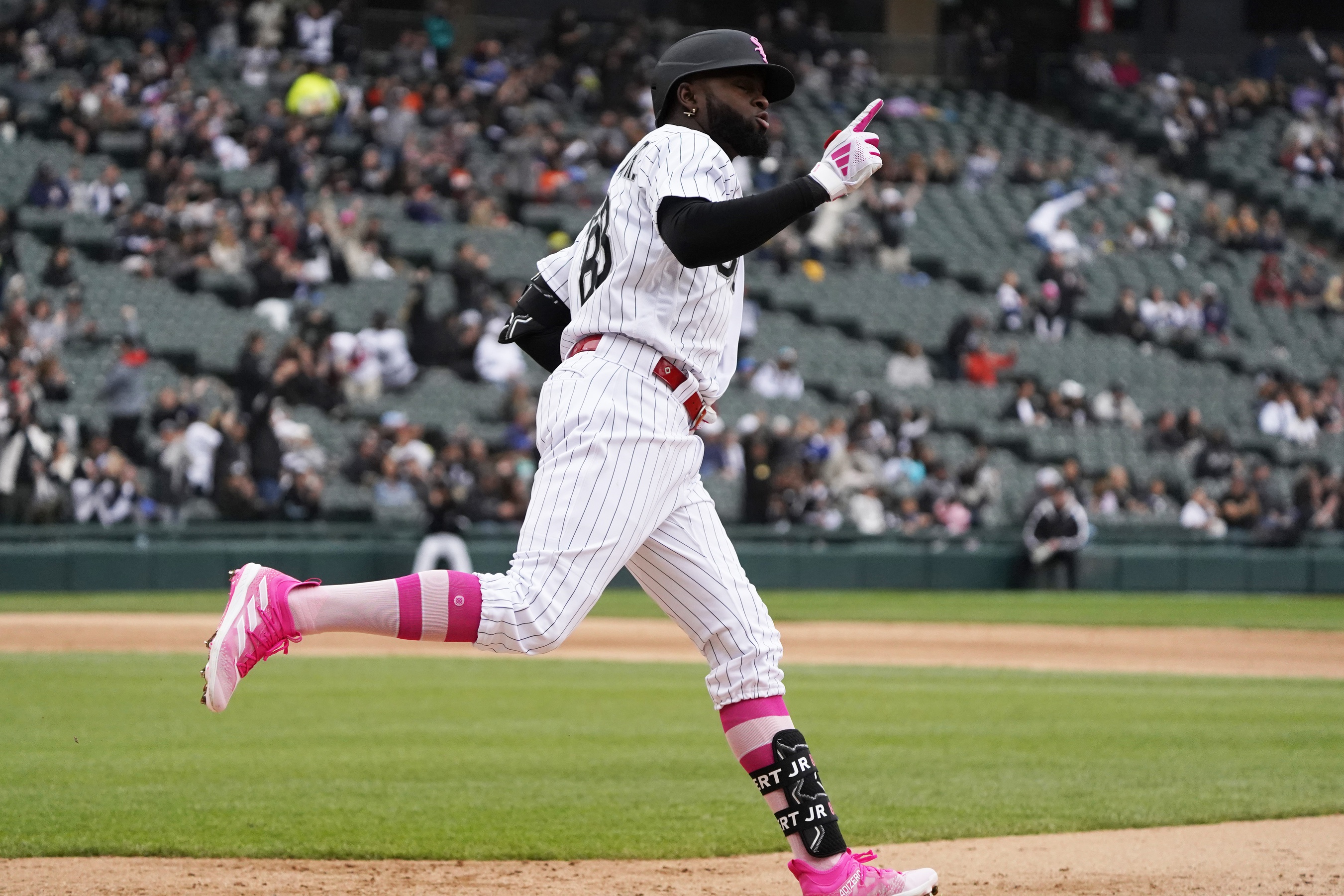 Luis Robert Preview, Player Props: White Sox vs. Royals