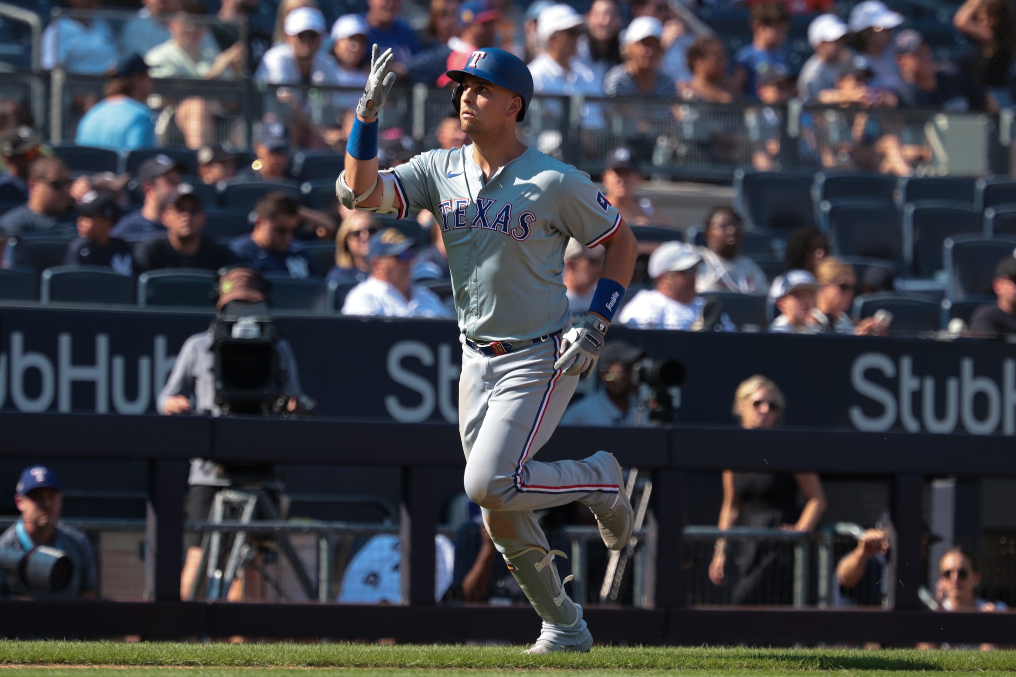 New York Yankees vs Texas Rangers Prediction, 9/4/2024 MLB Picks, Best Bets & Odds