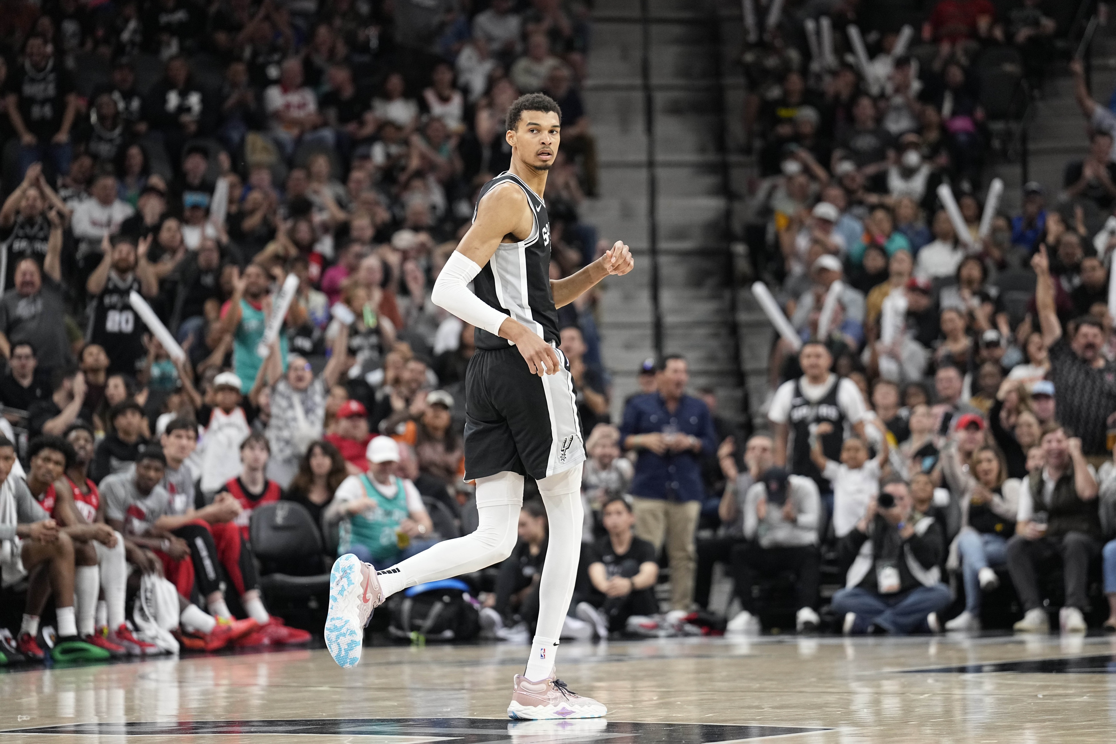 Dallas Mavericks vs San Antonio Spurs Prediction, 3/19/2024 Preview and Pick