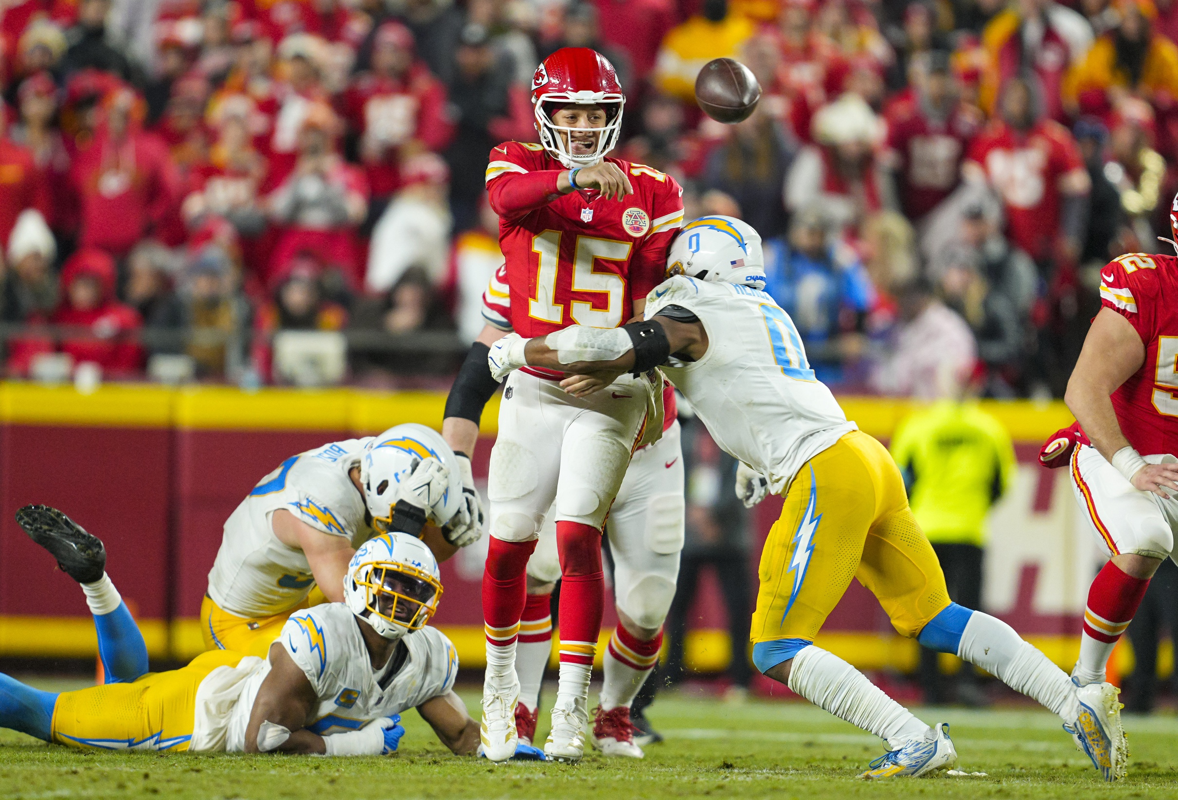 NFL confidence pool picks Week 15 Patrick Mahomes Kansas City Chiefs