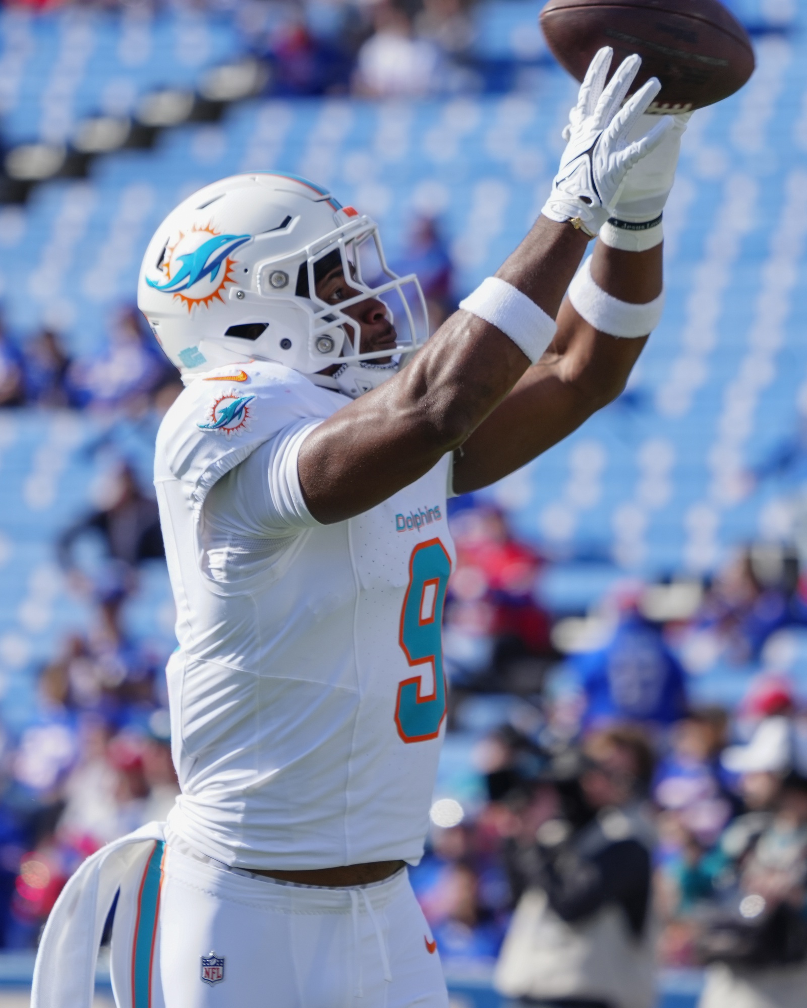 nfl picks Jonnu Smith Miami Dolphins predictions best bet odds