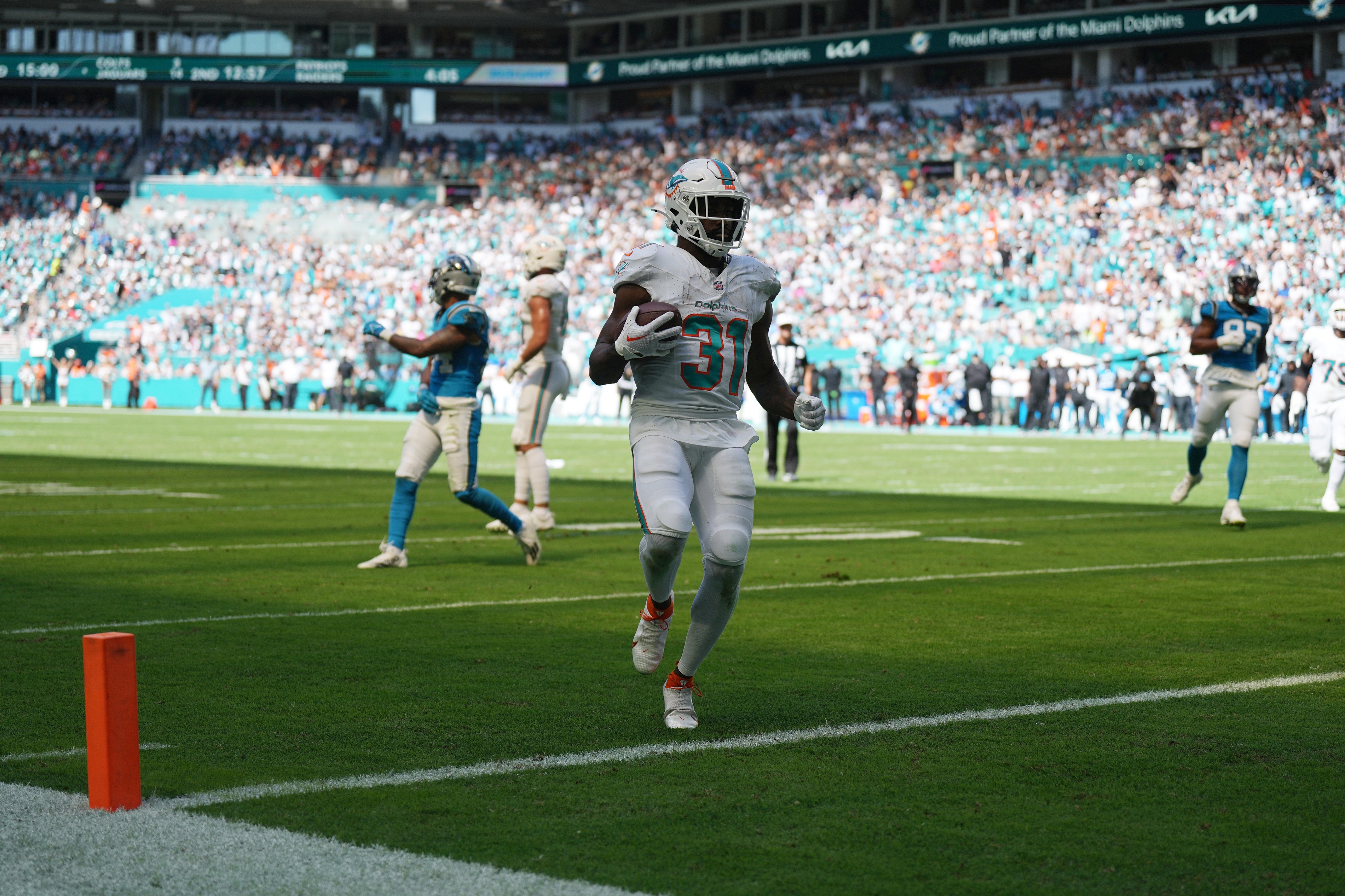 Tennessee Titans vs Miami Dolphins Prediction, 12/11/2023 NFL Picks, Best Bets & Odds Week 14