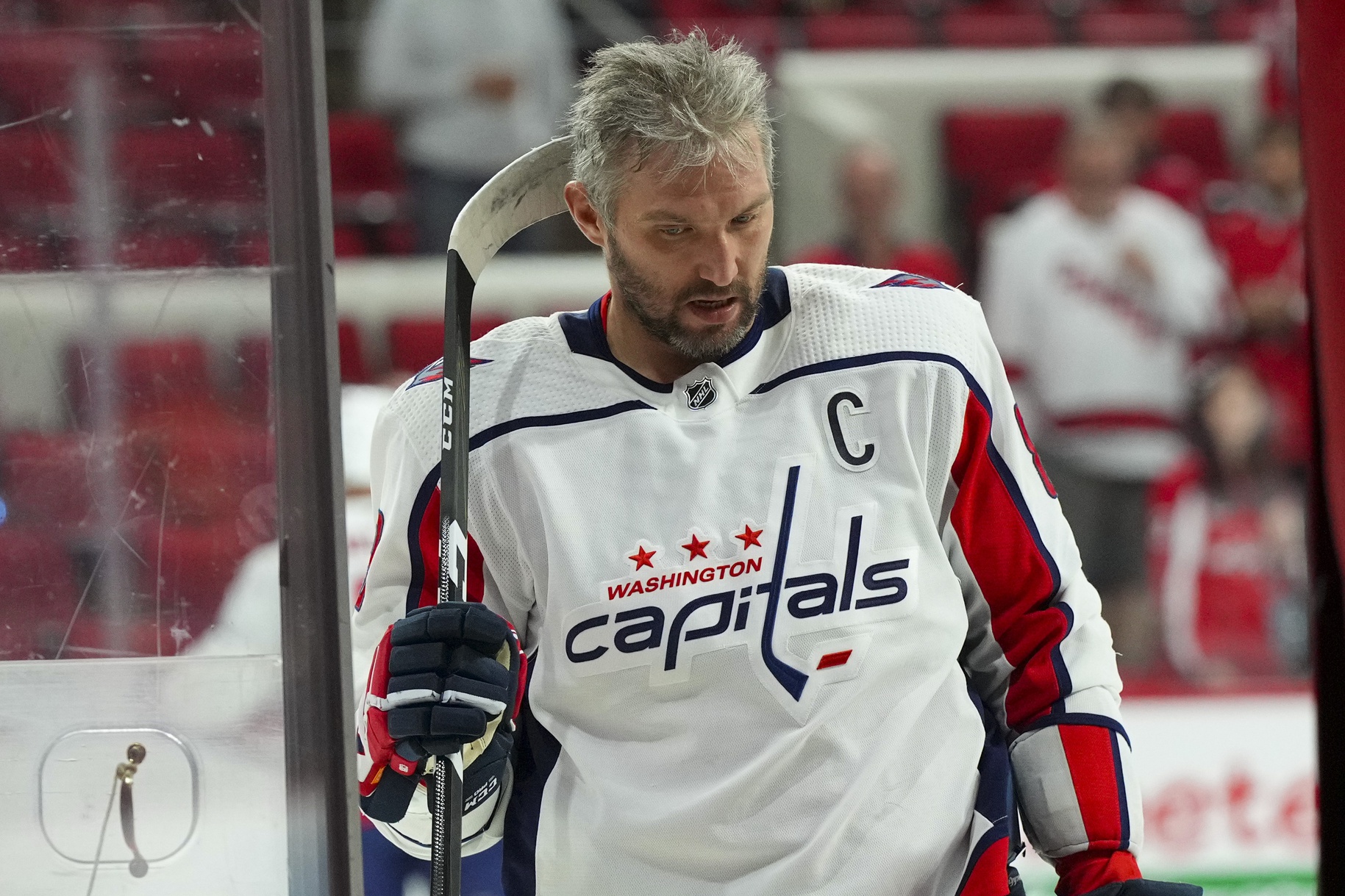 Captials' Alex Ovechkin tied another NHL mark against Flyers