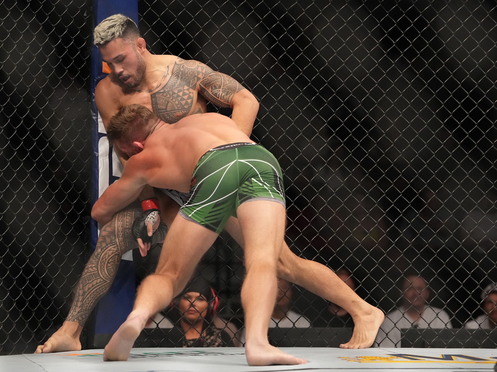 ufc picks Brad Tavares ufc predictions best bet odds