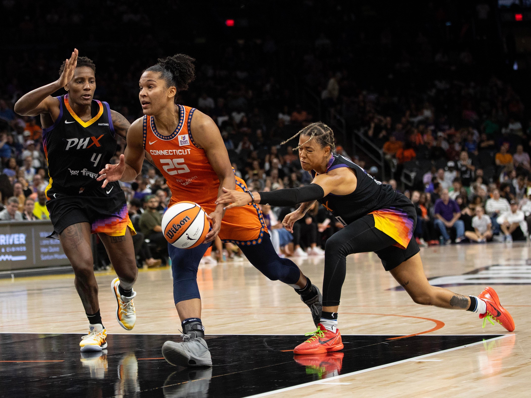 wnba picks Alyssa Thomas Connecticut Sun predictions best bet odds