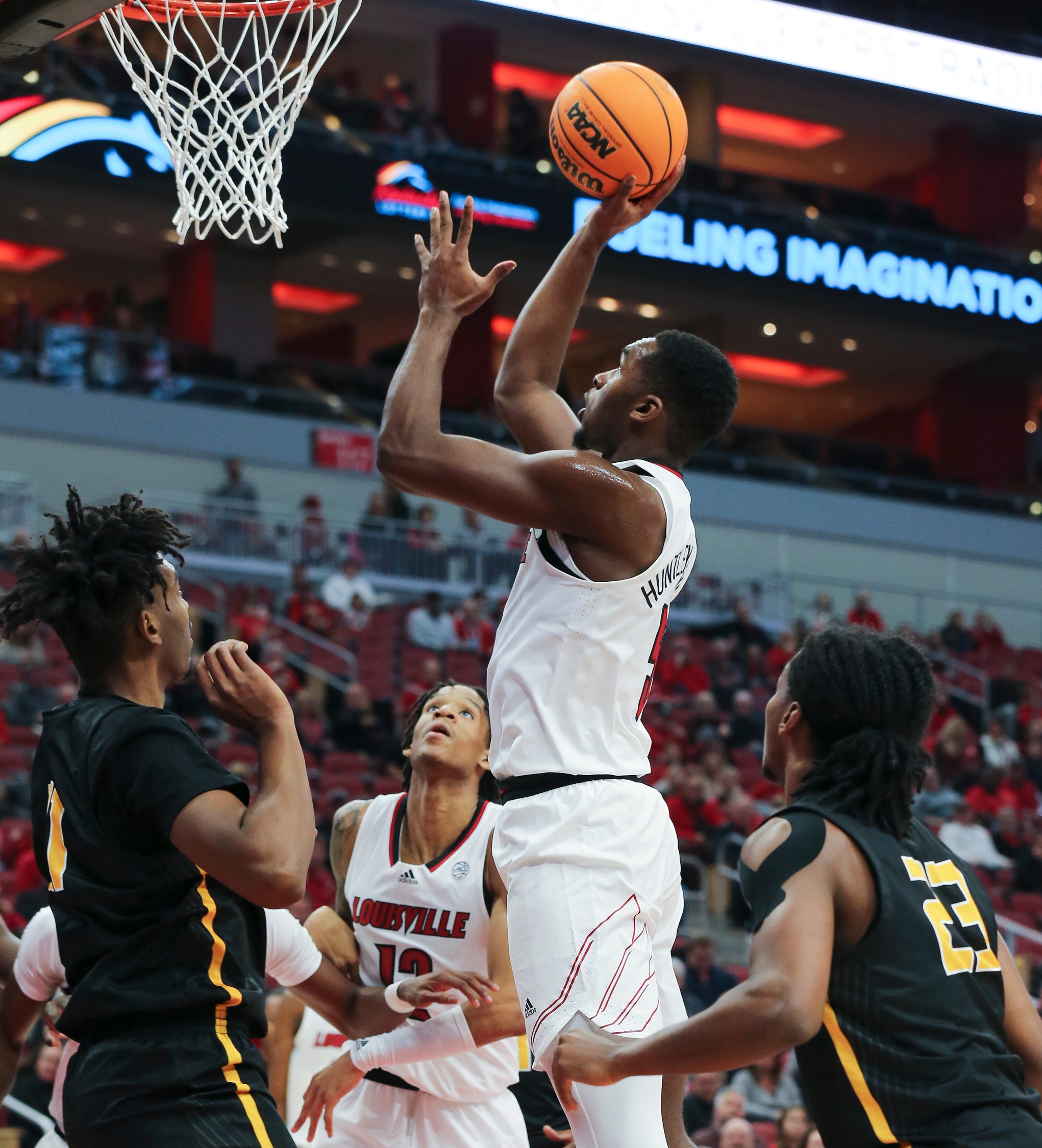 Pittsburgh Panthers vs Louisville Cardinals Prediction, 1/18/2023 College Basketball Picks, Best Bets & Odds