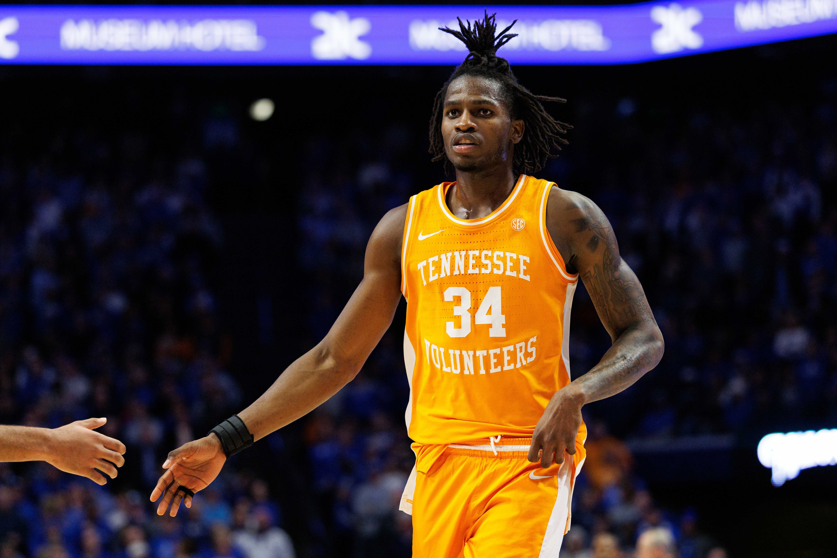 college basketball picks Felix Okpara Tennessee Volunteers predictions best bet odds