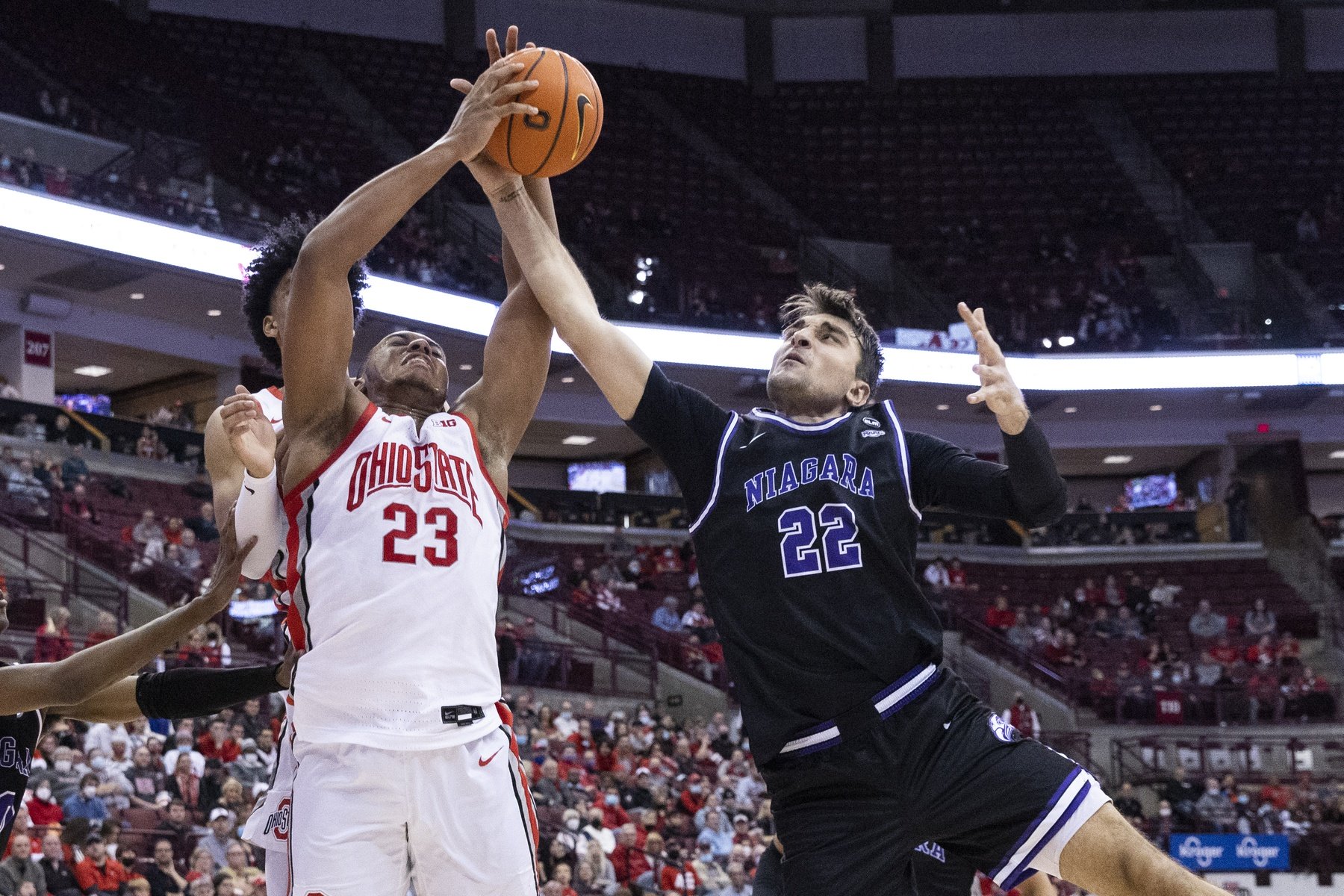 college basketball picks Sam Iorio Niagara Purple Eagles predictions best bet odds