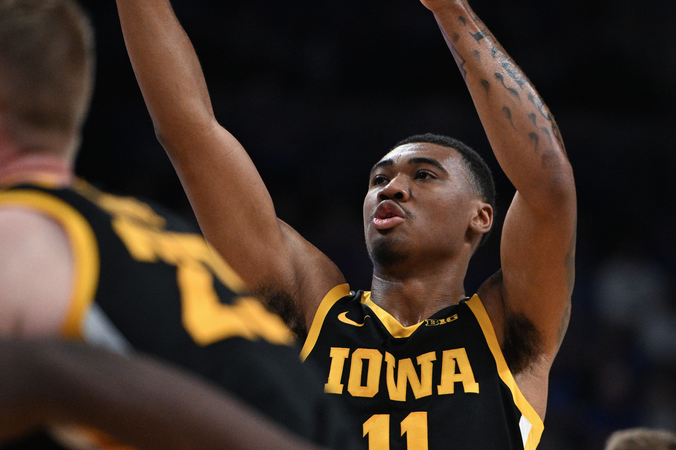 Oklahoma Sooners vs Iowa Hawkeyes Prediction, 11/23/2023 College Basketball Picks, Best Bets & Odds