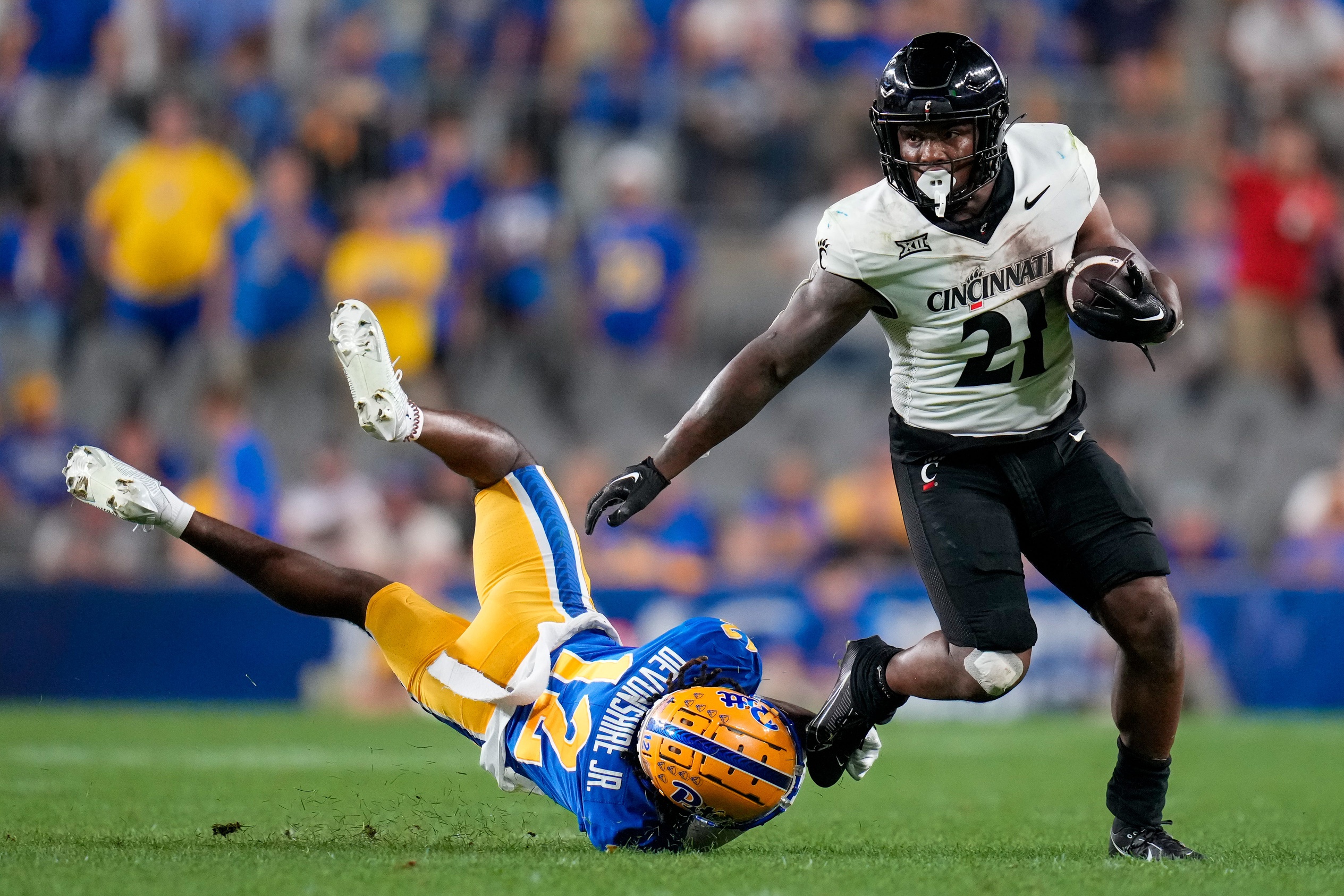 Iowa State Cyclones vs Cincinnati Bearcats Prediction, 10/14/2023 College Football Picks, Best Bets  & Odds