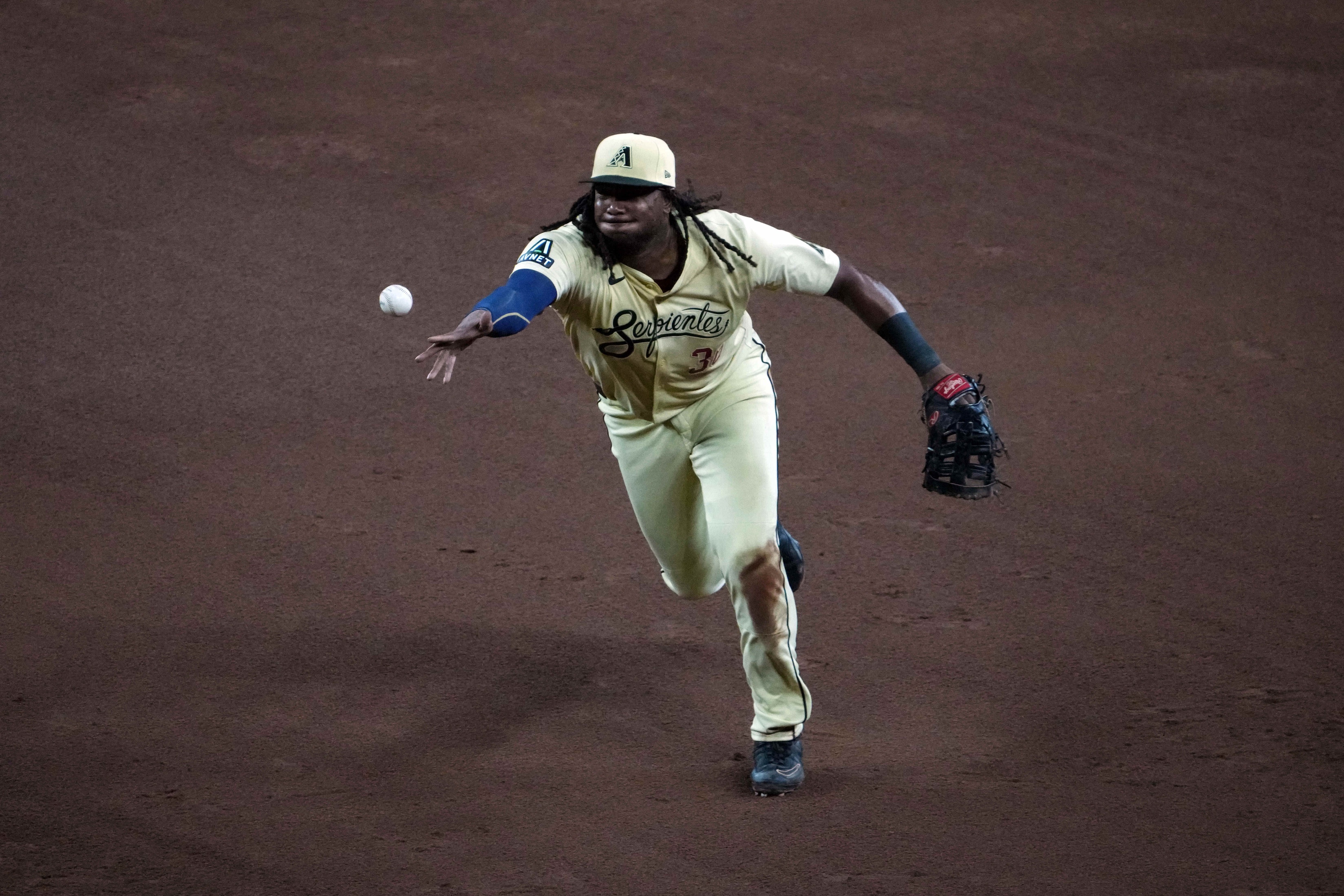 mlb picks Josh Bell Arizona Diamondbacks predictions best bet odds