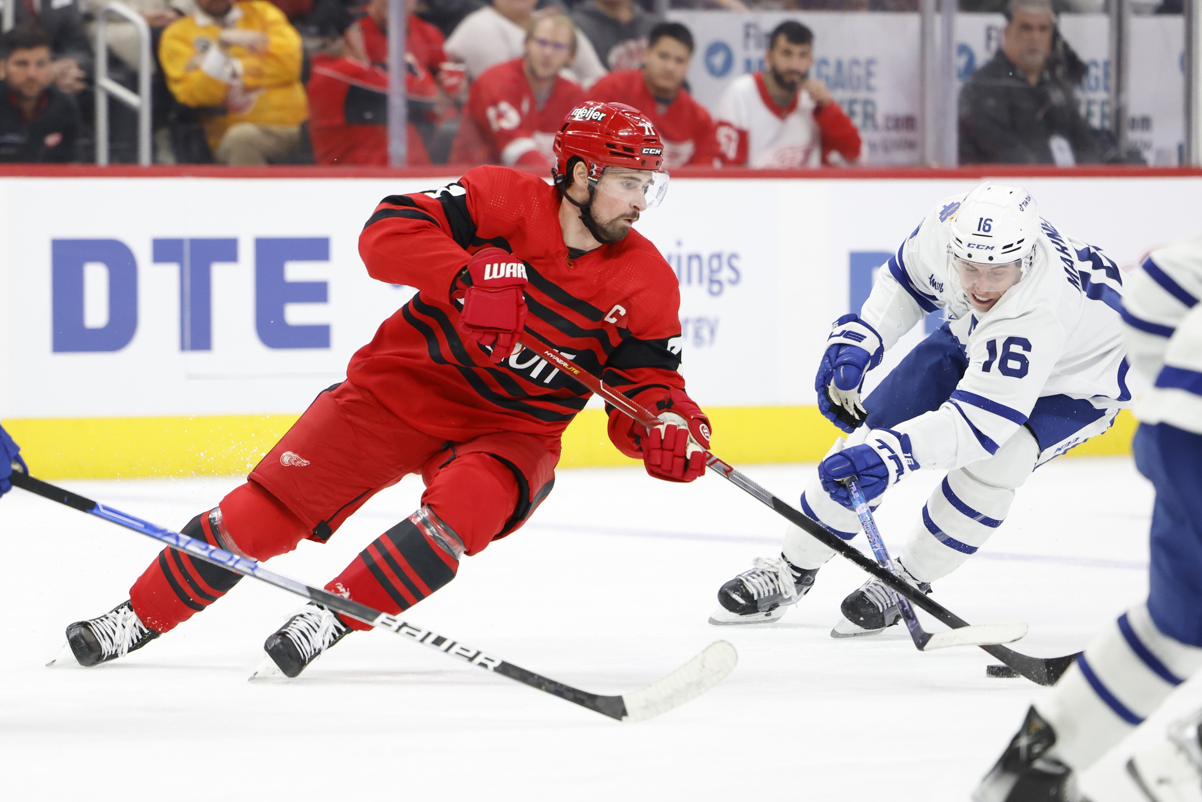 Carolina Hurricanes vs Detroit Red Wings Prediction, 12/13/2022 NHL Picks, Best Bets & Odds