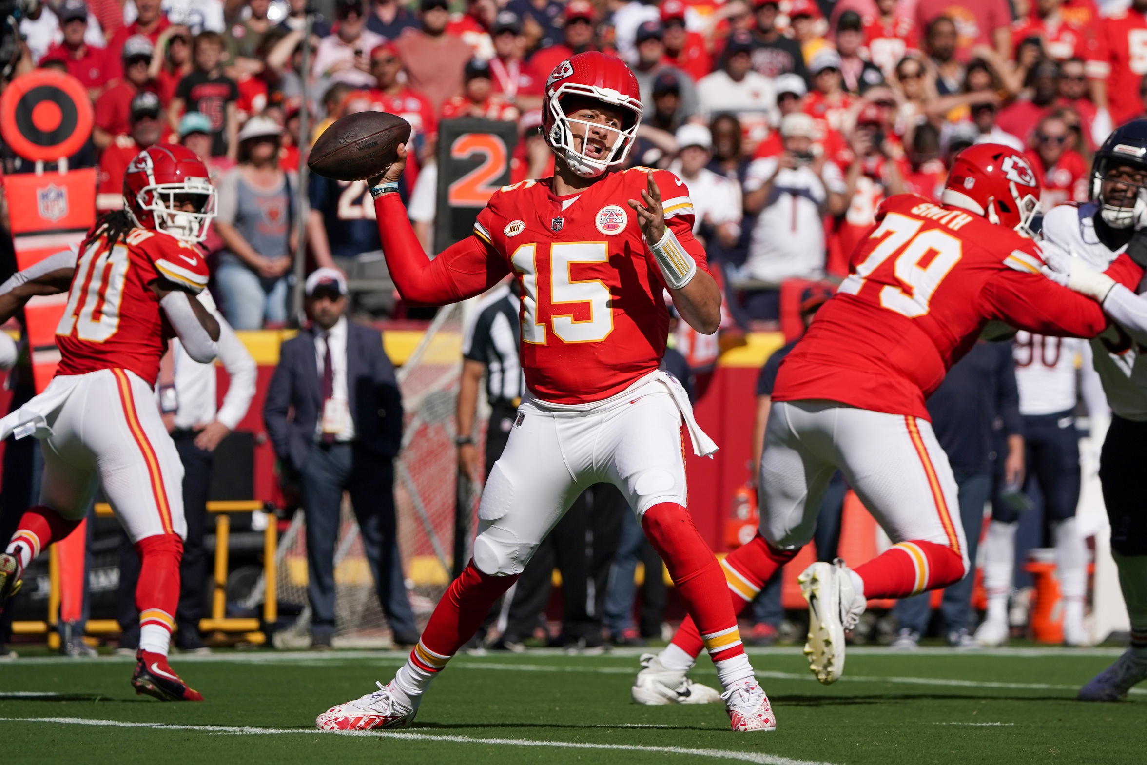 2023 NFL odds: Chiefs, Patriots, other Week 1 picks, best bets