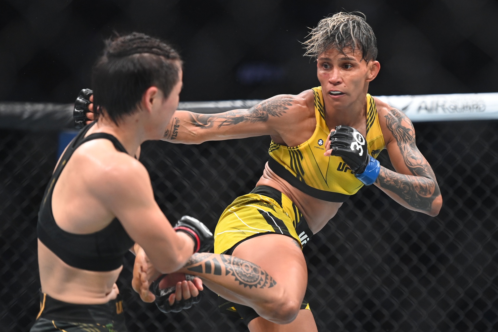 ufc picks Amanda Lemos ufc predictions best bet odds