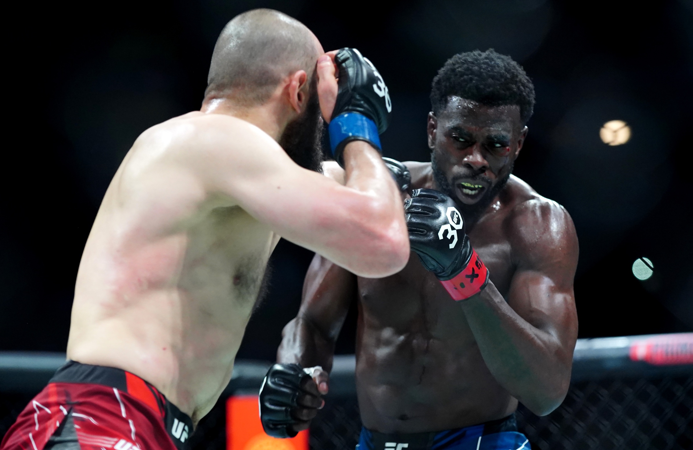 Chidi Njokuani vs Michal Oleksiejczuk Pick, 8/26/2023 Predictions UFC Singapore Odds