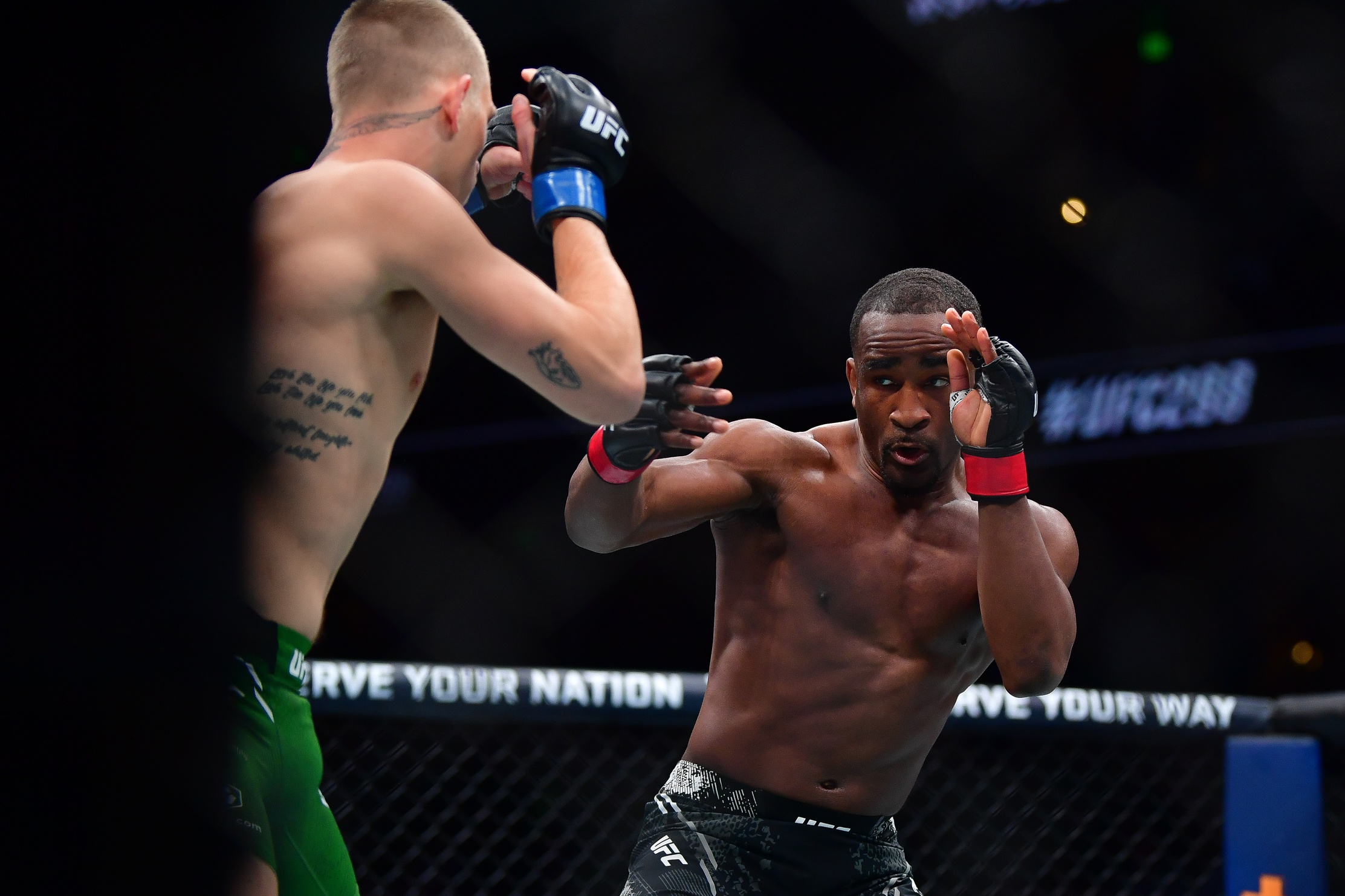 Geoff Neal vs. Rafael Dos Anjos tip, October 26, 2024 predictions UFC 308 odds