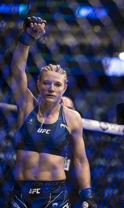 Manon Fiorot vs Rose Namajunas Pick, 9/2/2023 Predictions UFC Paris Odds